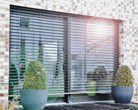 decorating with outdoor blinds